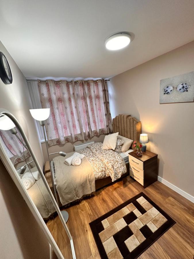 Canary Wharf Single Double And En-suite Gasthof *