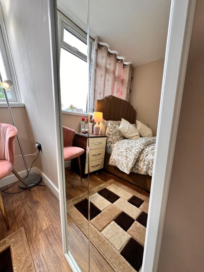 Gasthof Canary Wharf Single Double And En-suite London