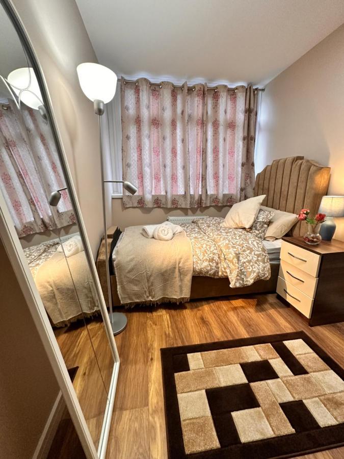 Canary Wharf Single Double And En-suite Gasthof *